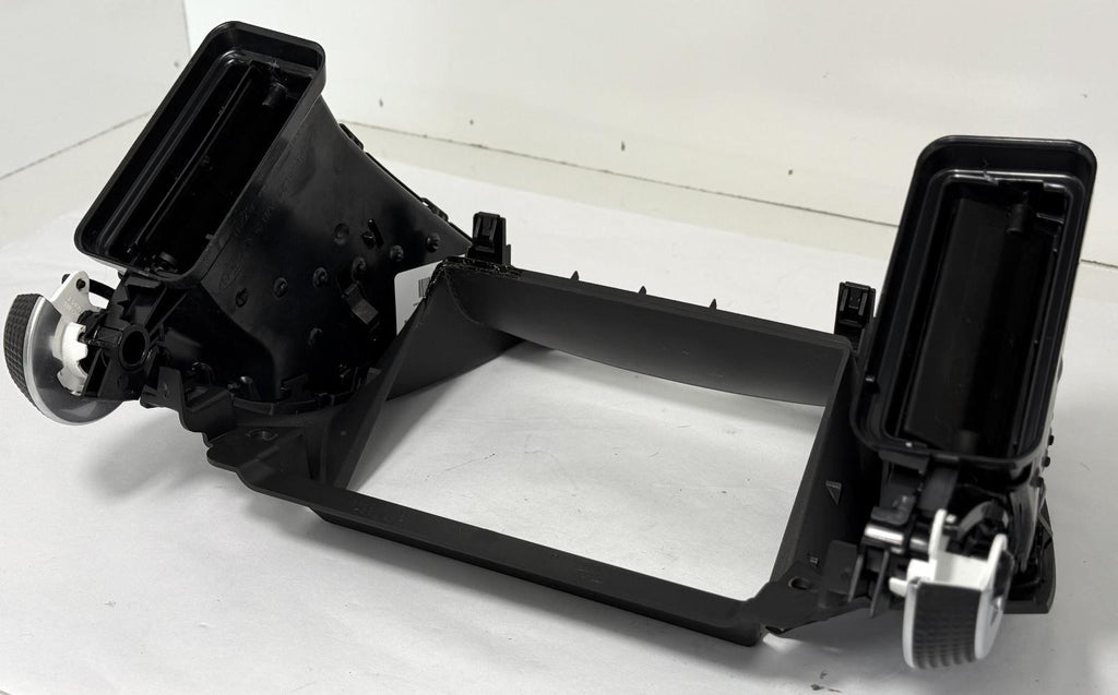 2013-2019 FORD ESCAPE CENTER DASH DISPLAY BEZEL TRIM W/ VENTS OEM