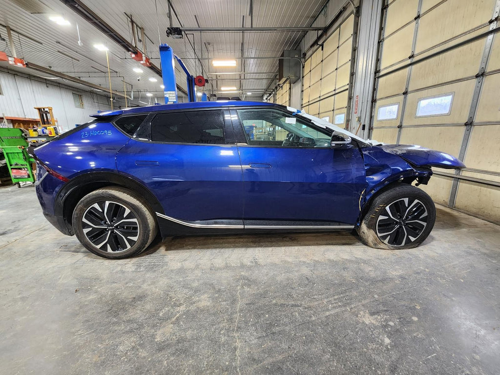 Used Wheel fits: 2023 Kia Ev6 19x7-1/2 alloy black inlay Grade A
