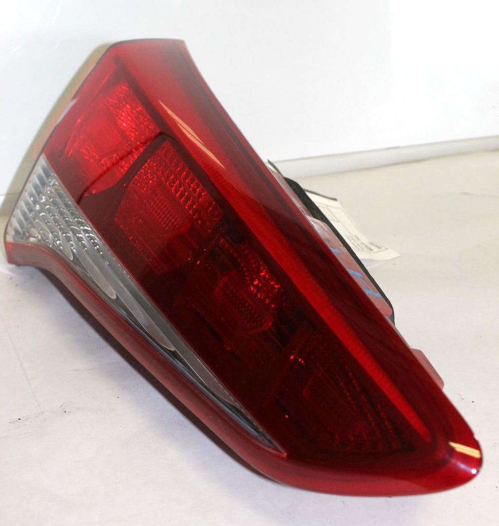 HYUNDAI TUCSON L Taillight incandescent, liftgate mounted, L. 17 18