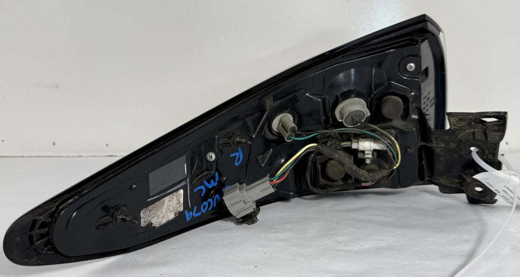 2016-2018 NISSAN MURANO TAILLIGHT RIGHT PASSENGER SIDE OEM