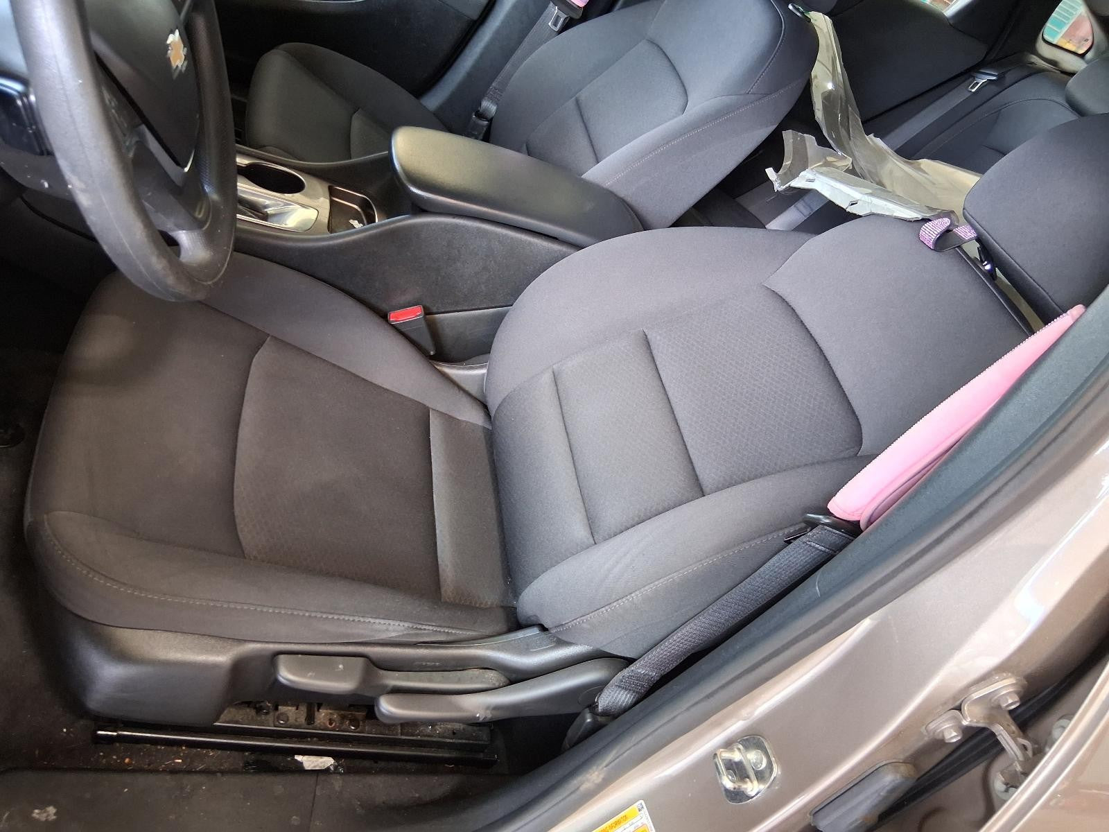 Used Front Left Seat Front fits: 2022 Chevrolet Malibu VIN Z 4th digit New Style