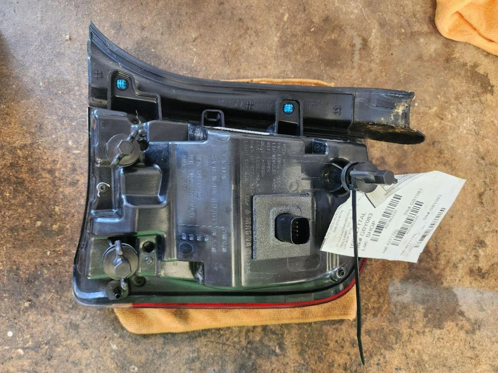 CHRYSLER 300 L Taillight (LED), black trim, L. 15 16 17 18 19 20