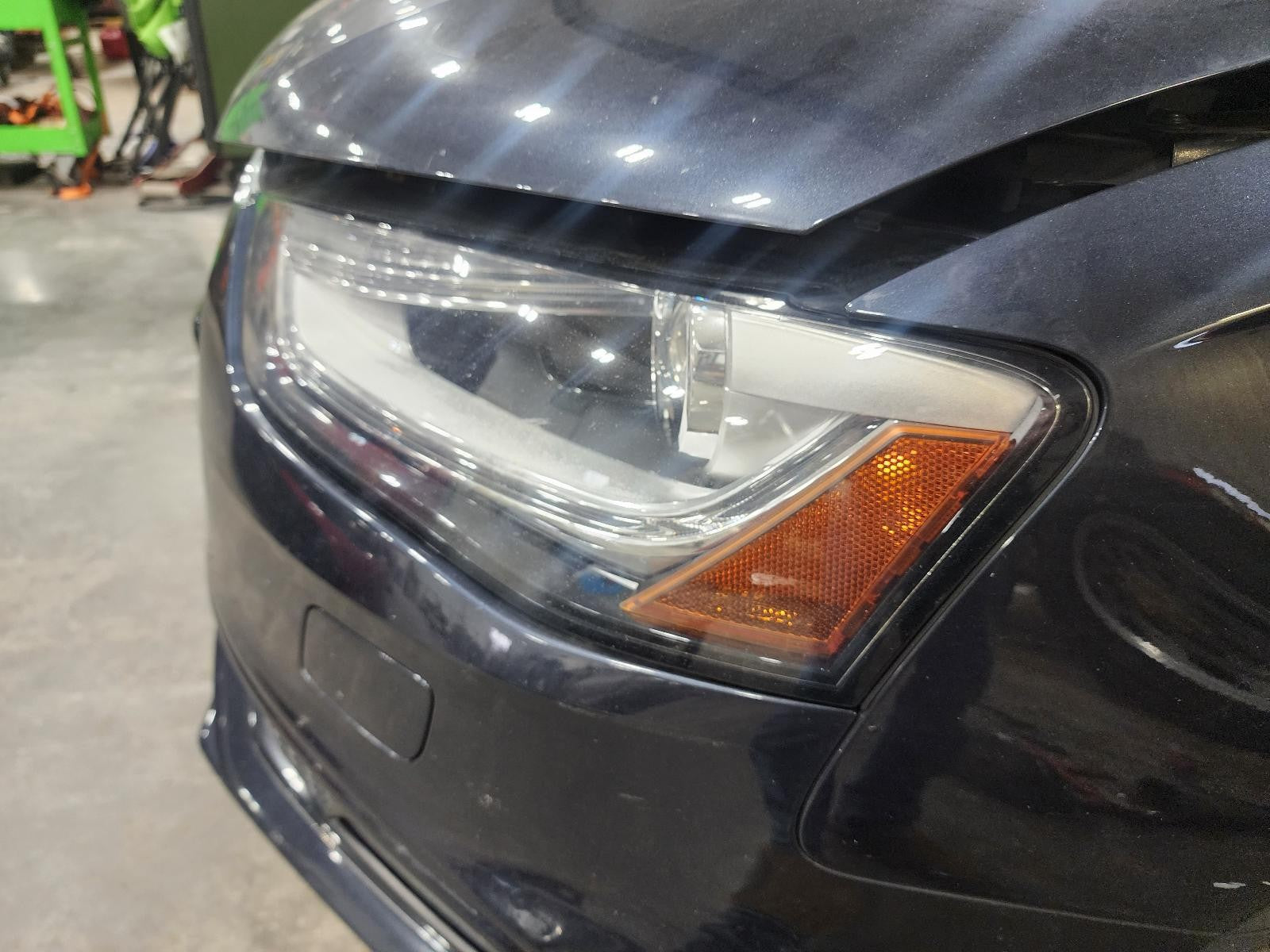 Used Left Headlight Assembly fits: 2014 Audi A4 xenon HID self adjusting opt 8Q3