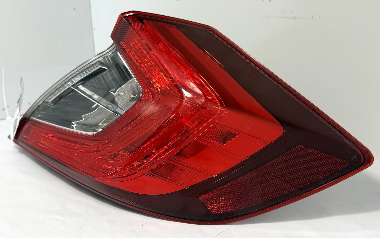 2016-2021 HONDA CIVIC TAIL LIGHT RIGHT PASSENGER SIDE OEM