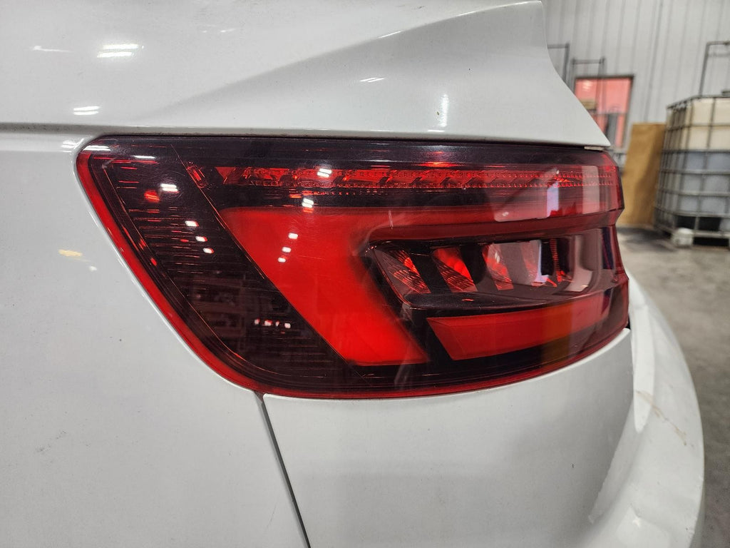 Used Left Tail Light Assembly fits: 2019 Audi A4 quarter panel mounted Left Grad