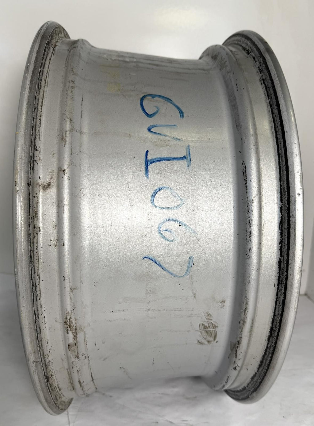 Used Wheel fits: 2013 Audi A5 18x8 alloy Grade A
