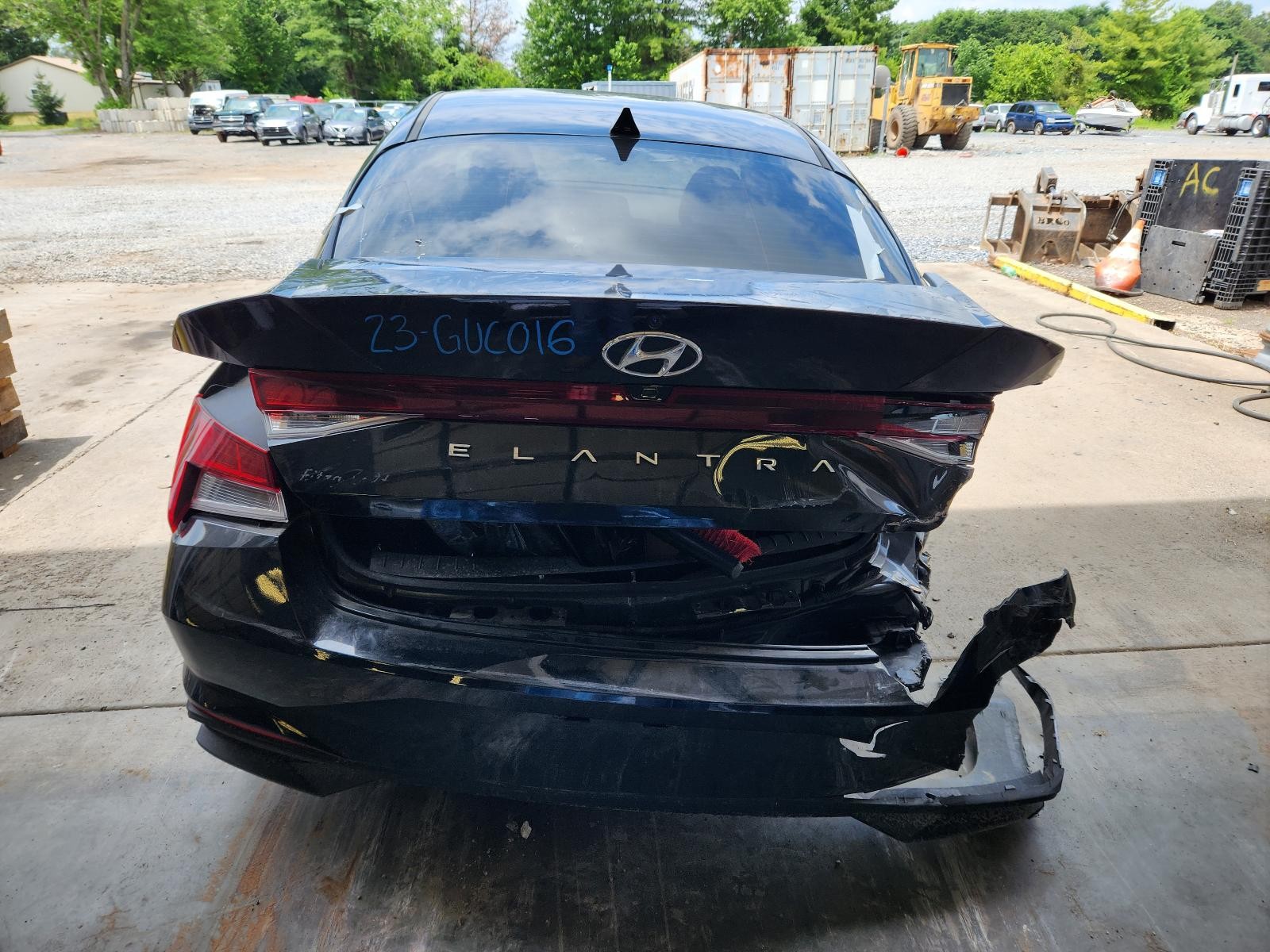 Used Front Lower Center Console fits: 2023 Hyundai Elantra US built floor w/o el