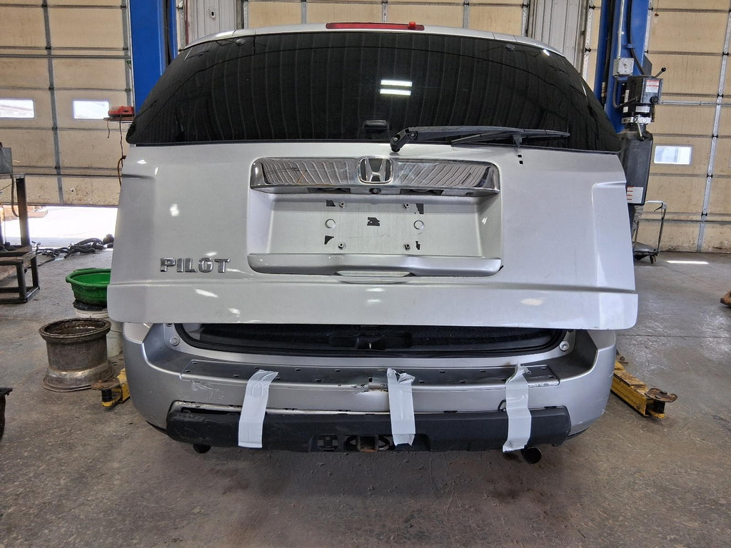 Used Front Right Door Window Regulator Front fits: 2011 Honda Pilot electric Fro