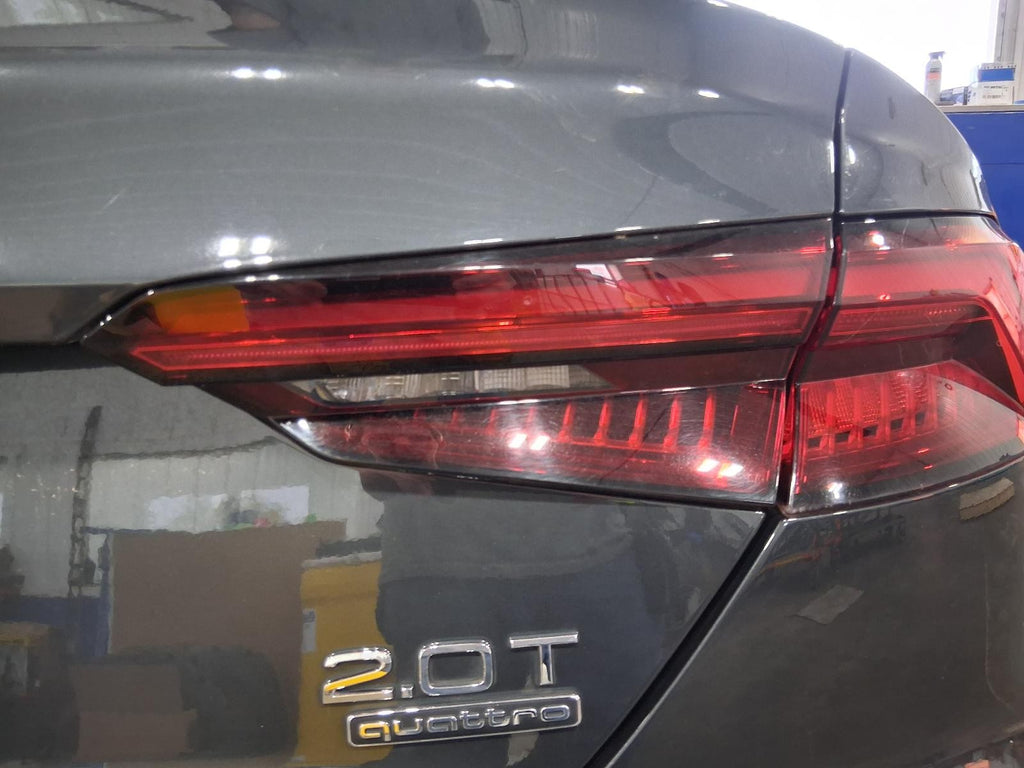 Used Right Tail Light Assembly fits: 2018 Audi A5 LED Convertible lid mounted R.