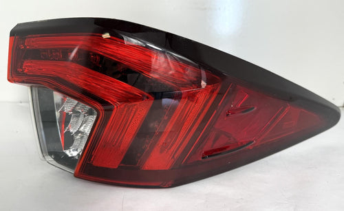 2016-2019 LEXUS RX450H TAILLIGHT LEFT SIDE QUARTER MOUNTED OEM