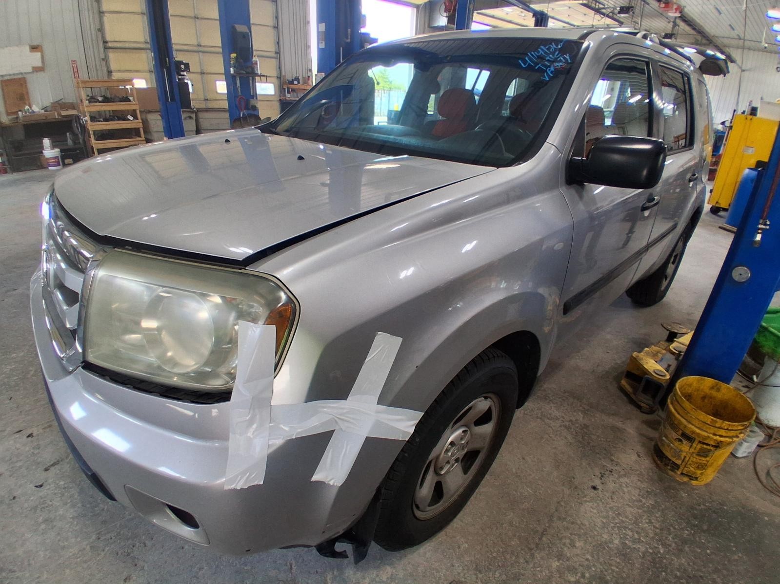 Used Front Right Door Window Regulator Front fits: 2011 Honda Pilot electric Fro