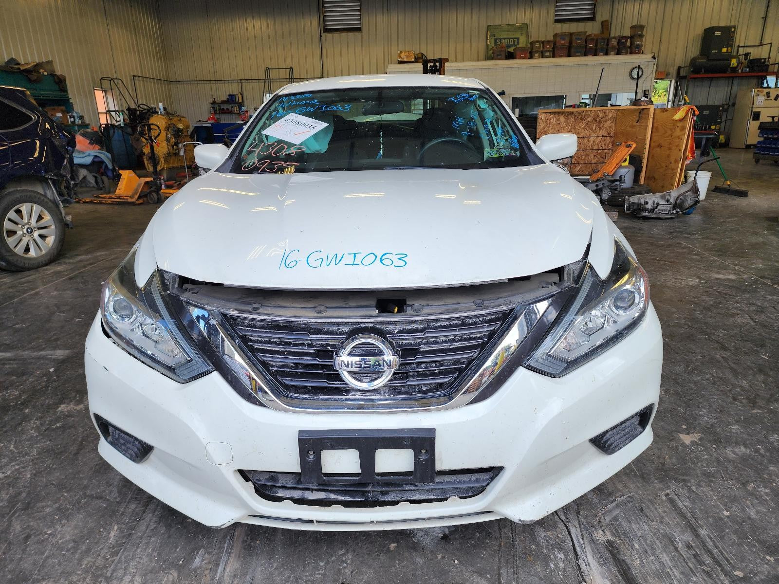 Used Windshield Wiper Motor fits: 2016 Nissan Altima Sdn from 8/1/15 Grade A