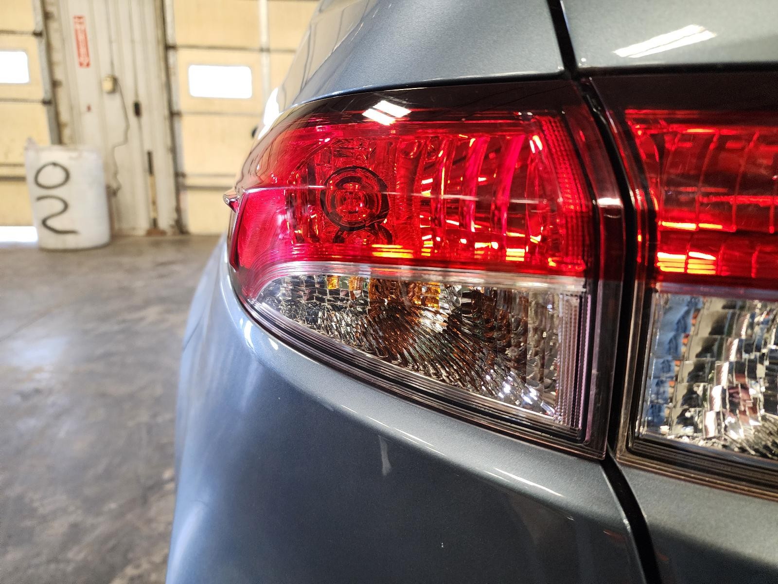 Used Left Tail Light Assembly fits: 2022 Toyota Corolla Sedan quarter panel moun