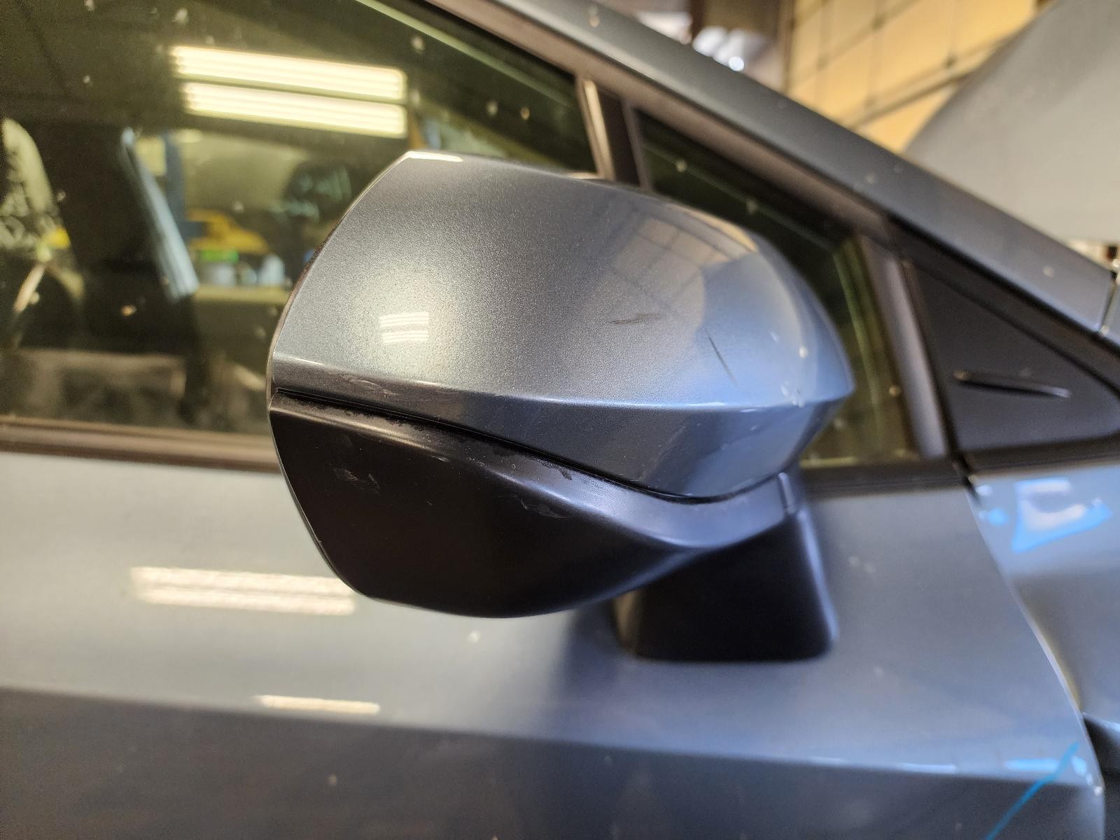 Used Right Door Mirror fits: 2022 Toyota Corolla Sedan power heated w/o turn sig