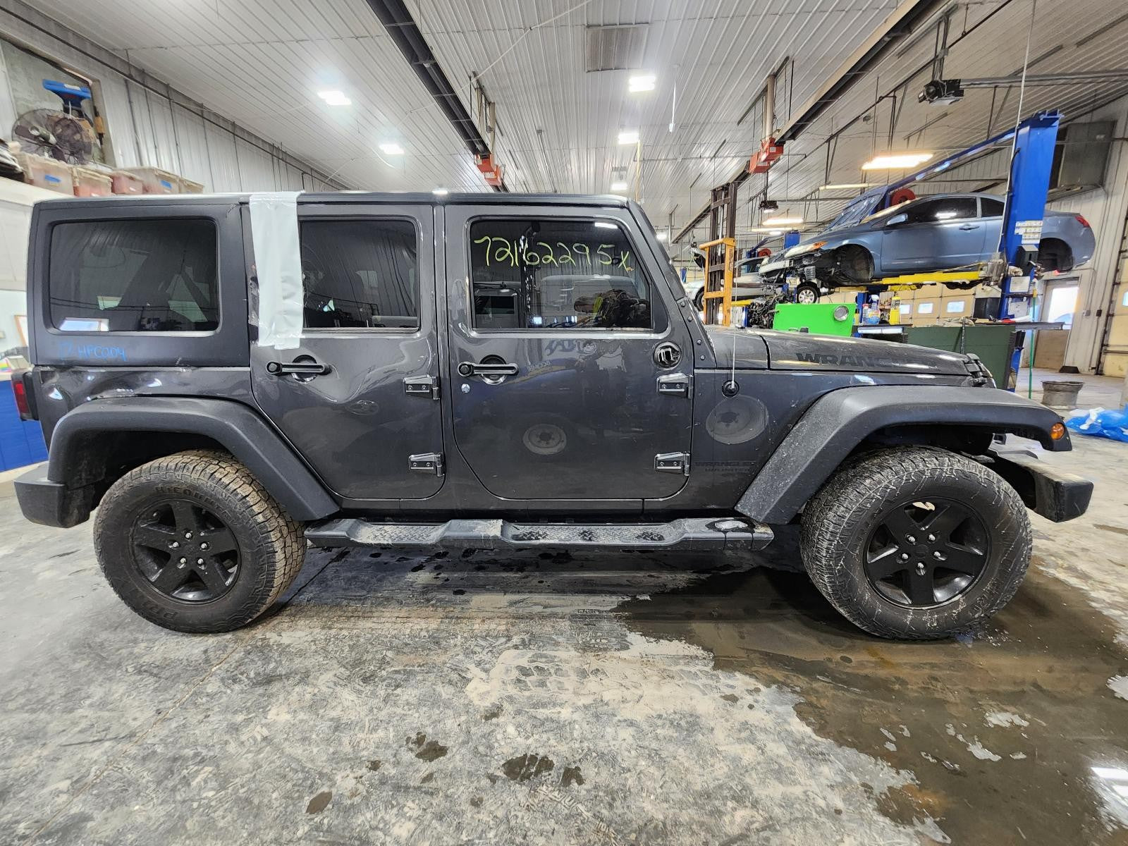 Used Windshield Wiper Motor fits: 2017 Jeep Wrangler  Grade A