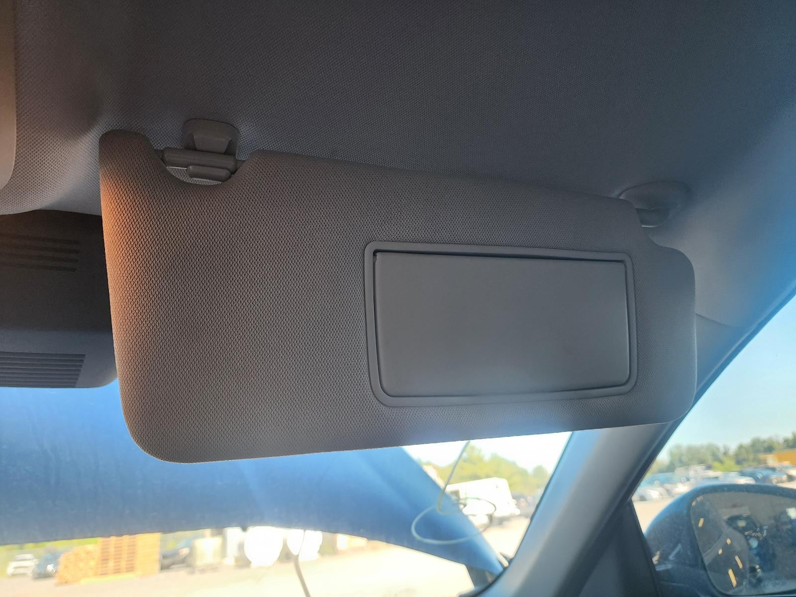 Used Right Sun Visor fits: 2019 Honda Accord illuminated mirror Right Grade A