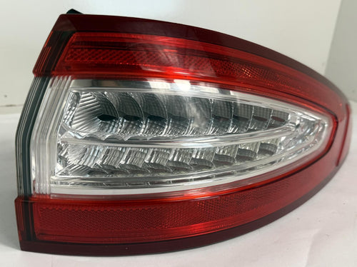 2013-2016 FORD FUSION TAILLIGHT RIGHT SIDE QUARTER PANEL MOUNTED OEM