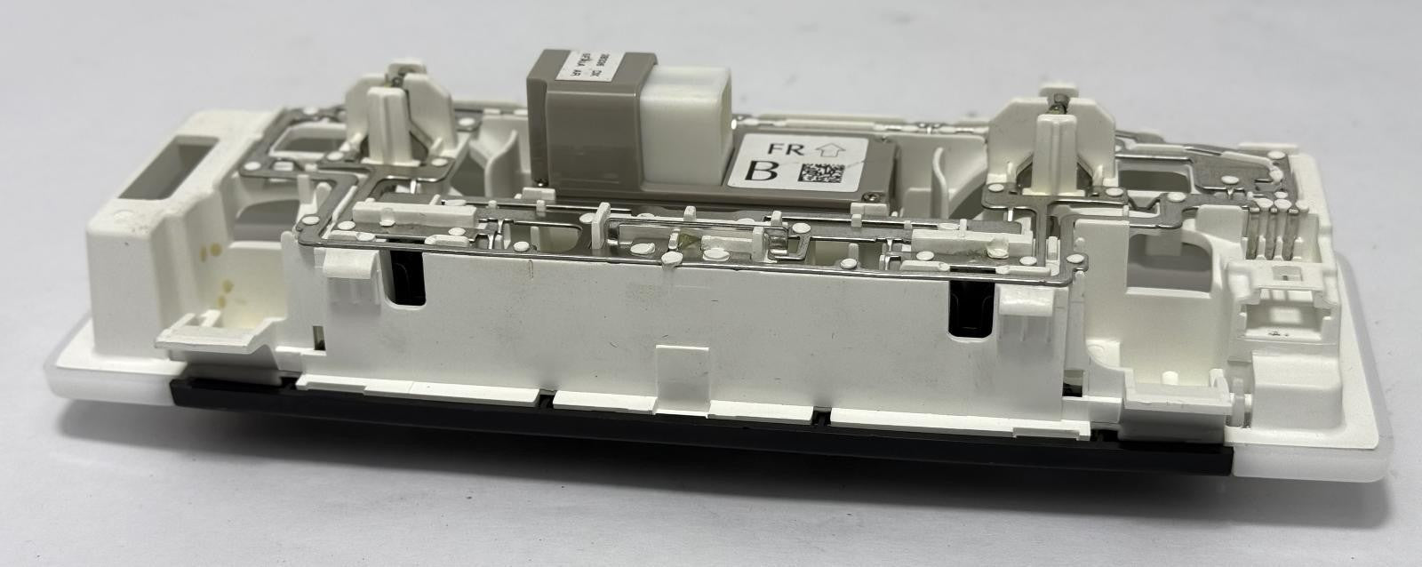 2020-2025 NISSAN VERSA FRONT UPPER DOME LIGHT OVERHEAD MAP LAMP OEM