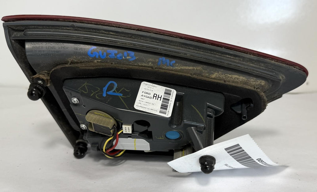 Used Right Tail Light Assembly fits: 2013 Ford Fusion lid mounted Hybrid SE R. R
