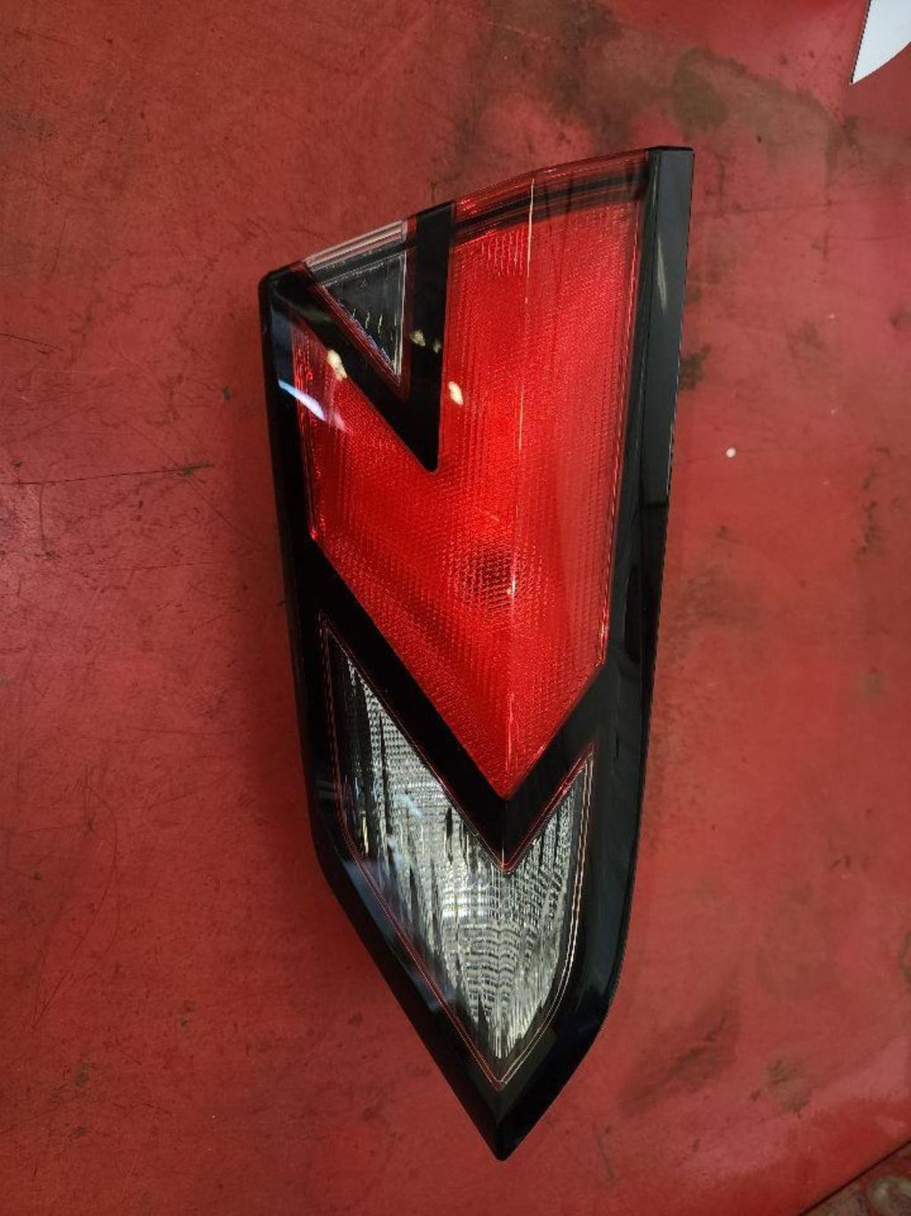 NISSAN VERSA L Taillight decklid mounted, L. 20 21 22 23