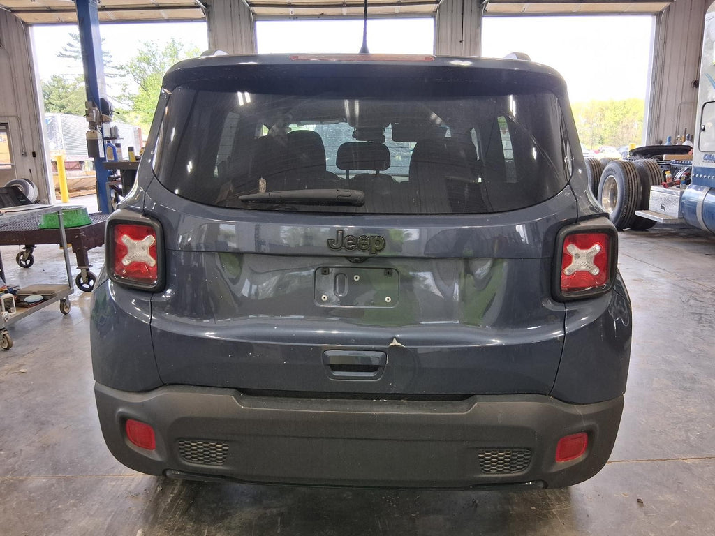Used Front Left Door Window Regulator Front fits: 2020 Jeep Renegade electric Fr