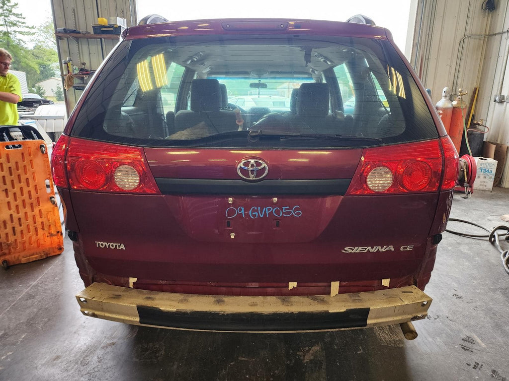 Used Front Right Door Window Regulator Front fits: 2009 Toyota Sienna electric F
