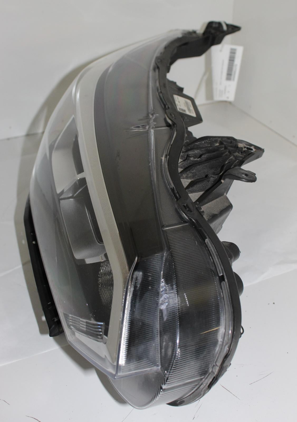 NISSAN SENTRA R Headlamp halogen, R. 20 21 22 23