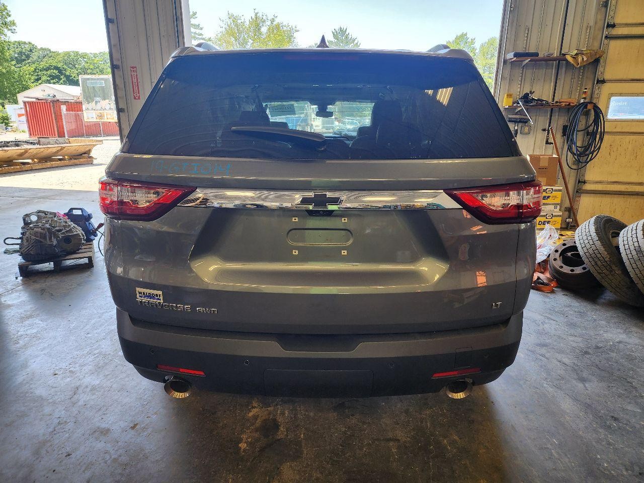 Used Wheel fits: 2019 Chevrolet Traverse 20x8 6 spoke opt SP6 Grade A
