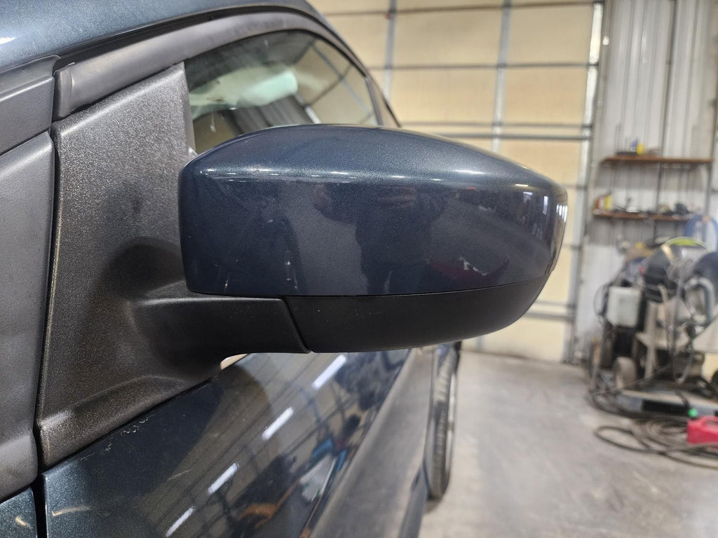 Used Left Door Mirror fits: 2019 Ford Escape w/o blind spot alert painted cap no
