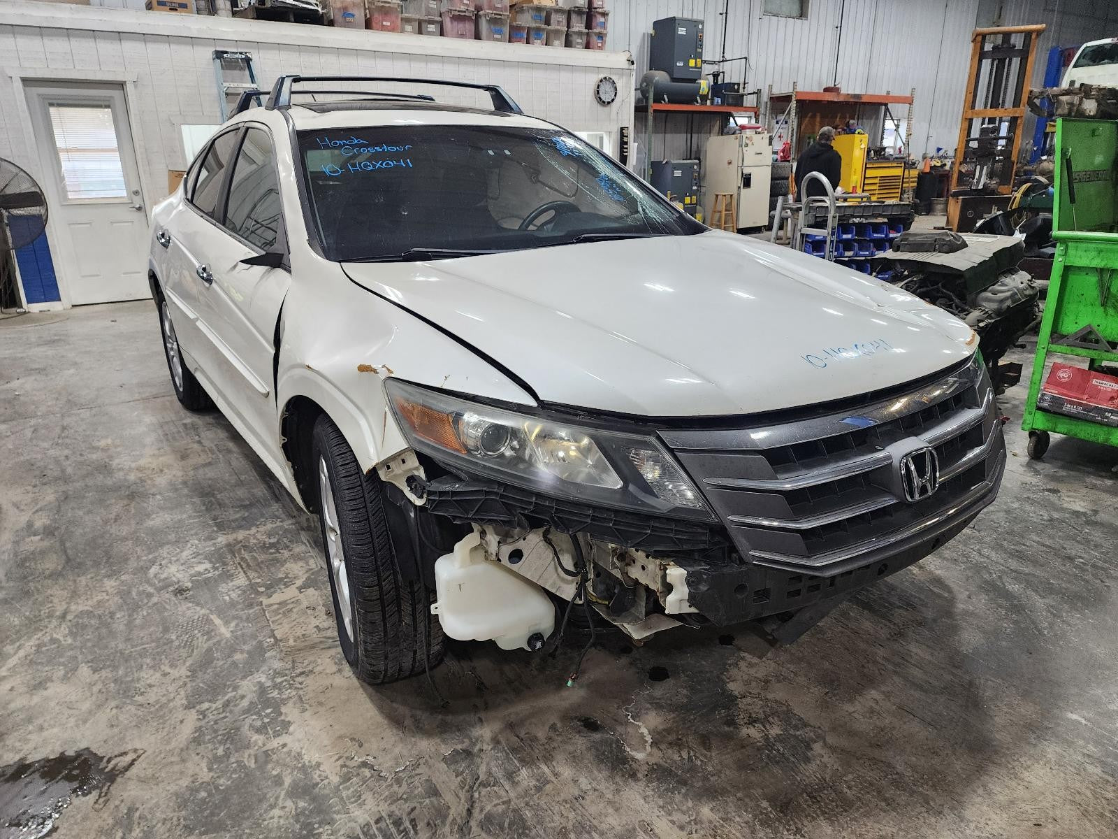 Used Air Cleaner Assembly fits: 2010 Honda Crosstour 3.5 Grade A