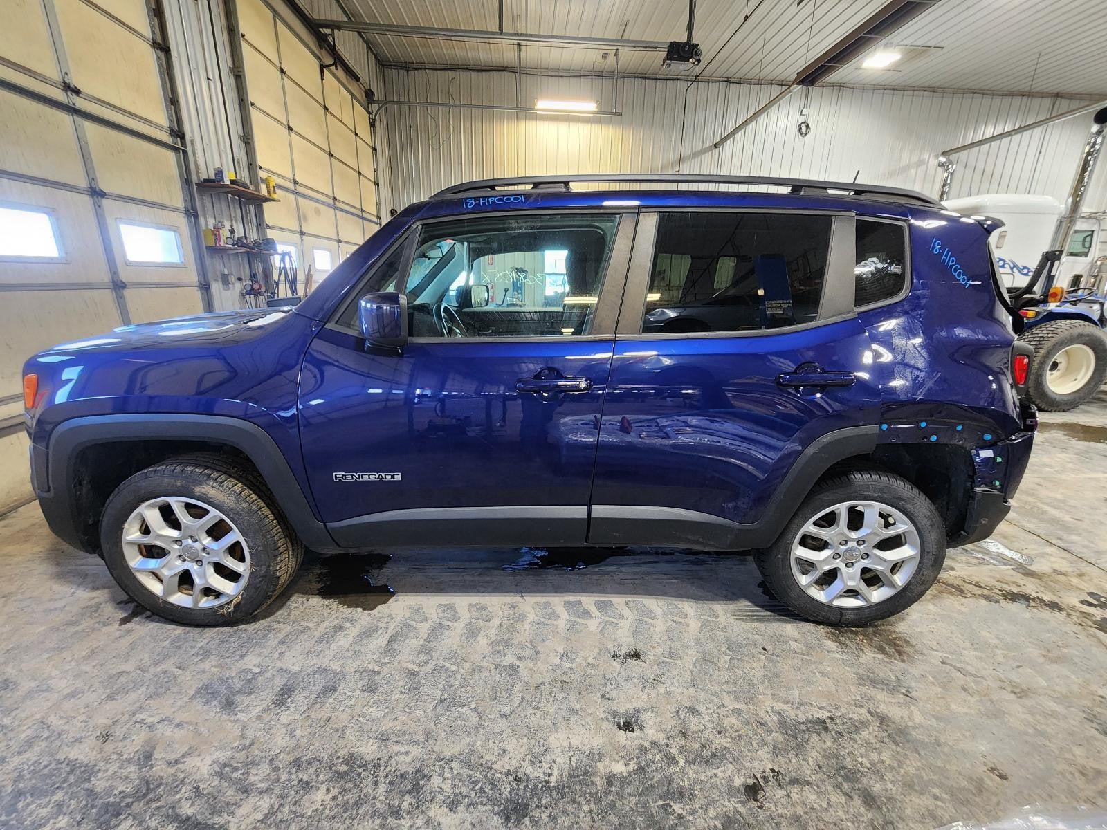 Used Left Sun Visor fits: 2018 Jeep Renegade w/illumination w/o sunroof Left Gra