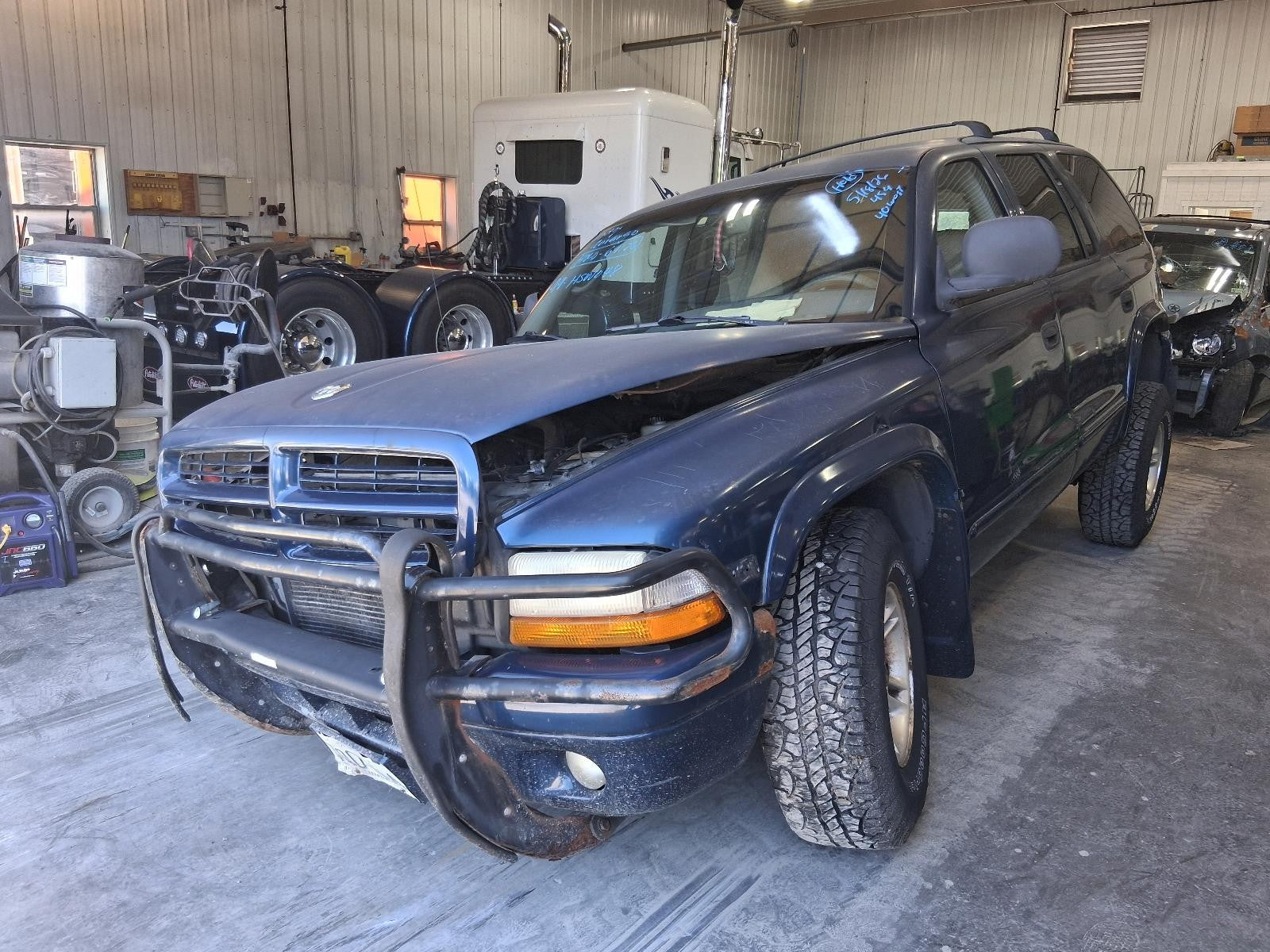 Used Front Left Door Window Regulator Front fits: 1999 Dodge Durango Front Left