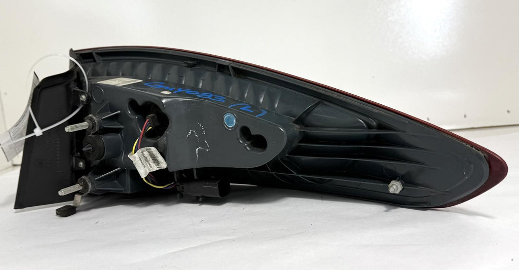 2013-2016 FORD FUSION TAILLIGHT LEFT SIDE QUARTER PANEL MOUNTED OEM