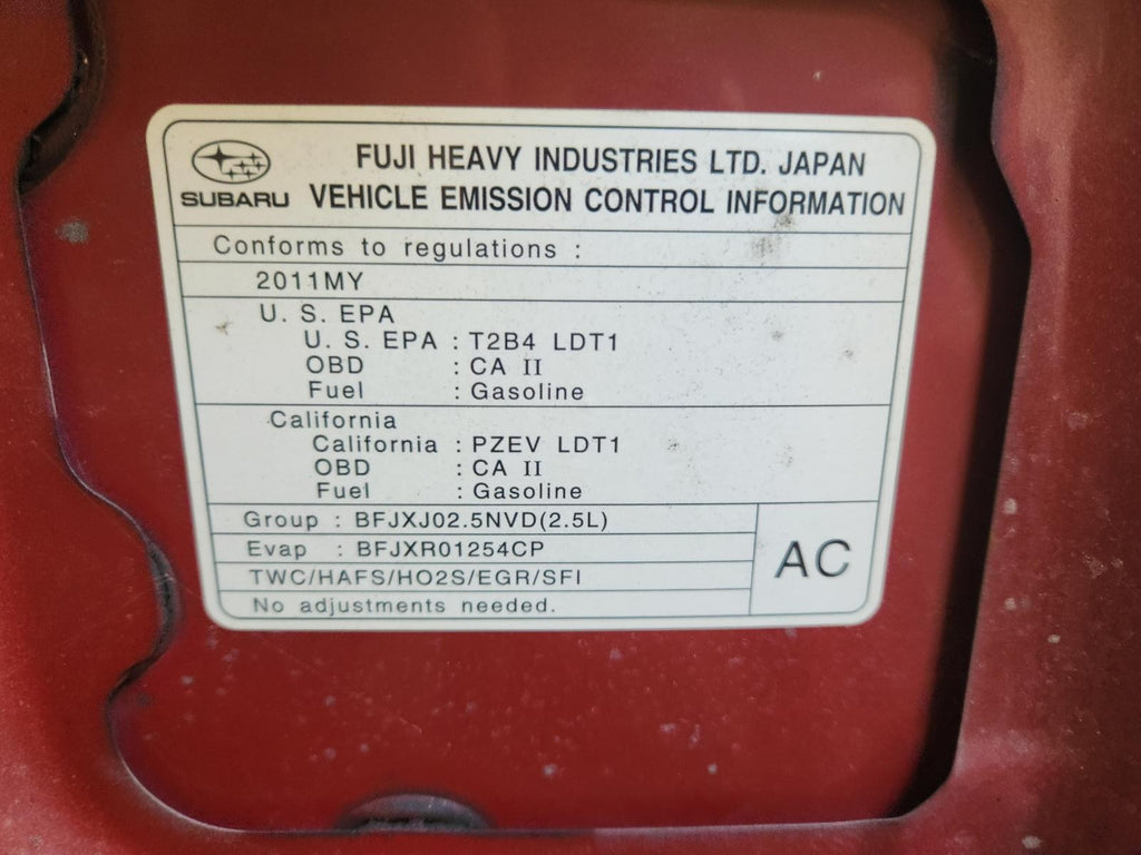Used Right Headlight Assembly fits: 2011 Subaru Forester halogen Right Grade A