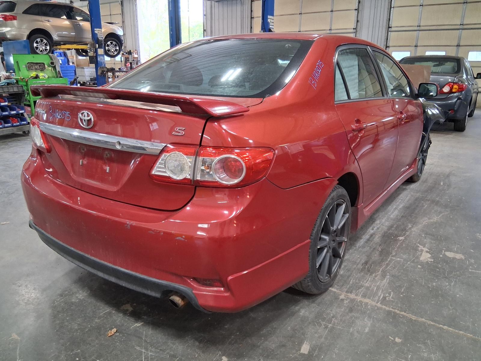 Used Front Right Door Window Regulator Front fits: 2013 Toyota Corolla electric
