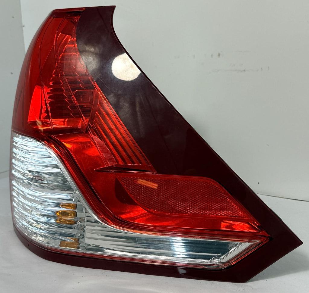 Used Right Lower Tail Light Assembly fits: 2014 Honda Cr-v lower Right Lower Gra