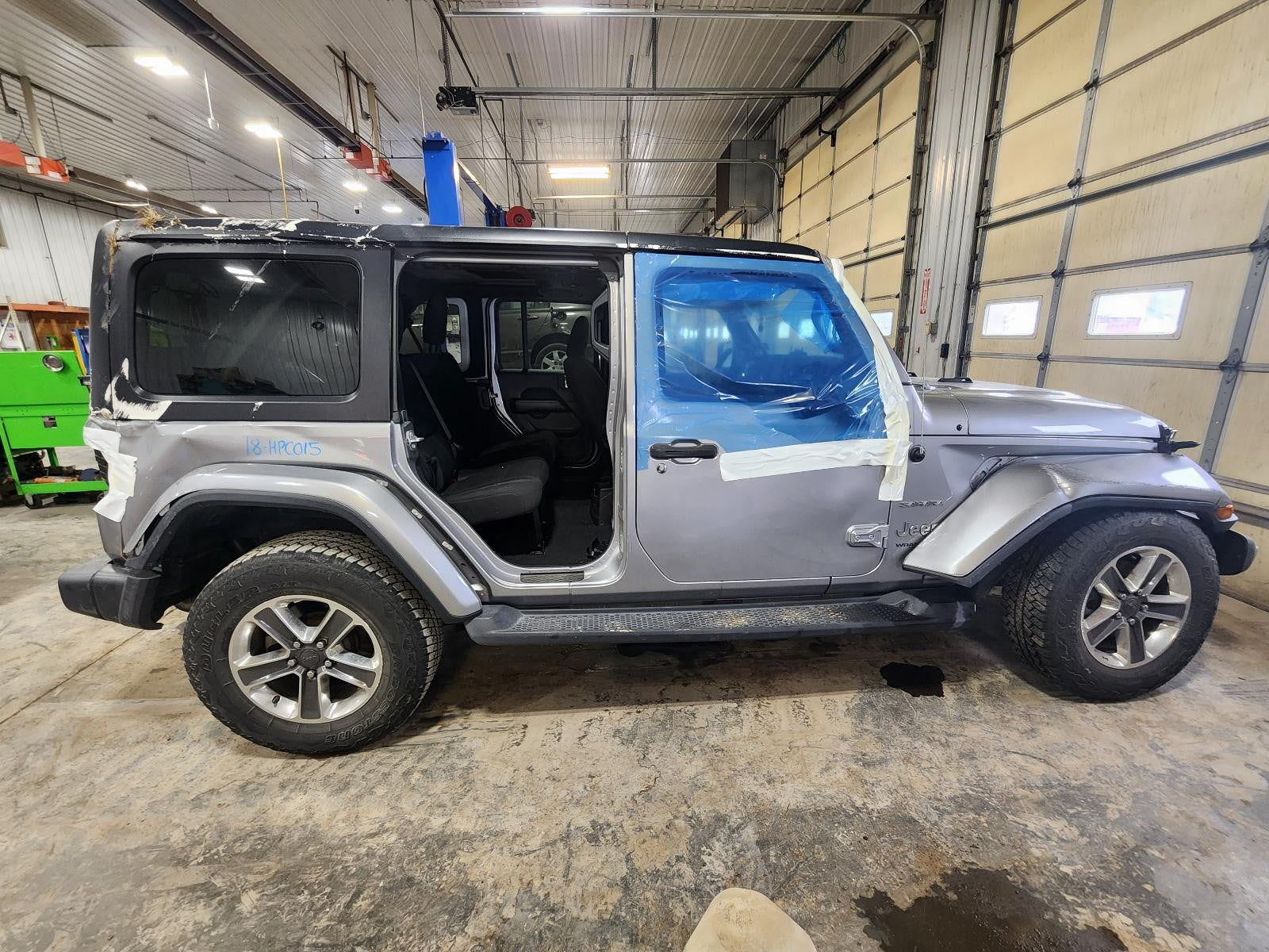 Used Manual Transmission Assembly fits: 2018 Jeep Wrangler VIN X 6th digit JL bo