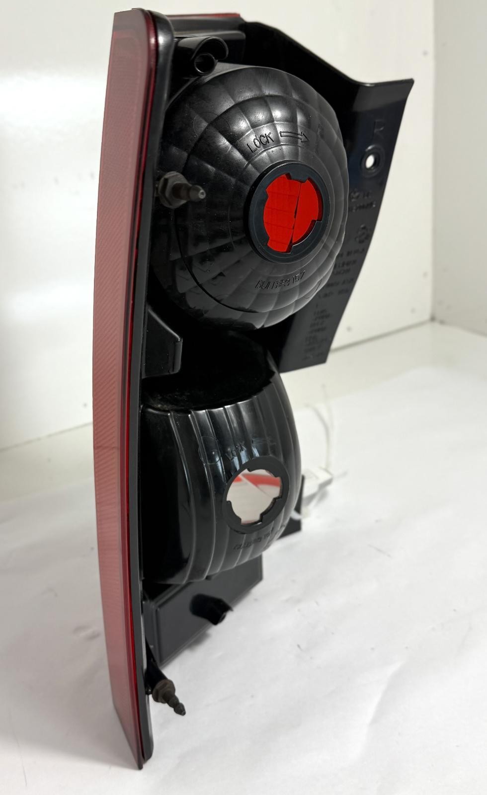 2008-2010 CHRYSLER TOWN & COUNTRY TAILLIGHT RIGHT SIDE OEM
