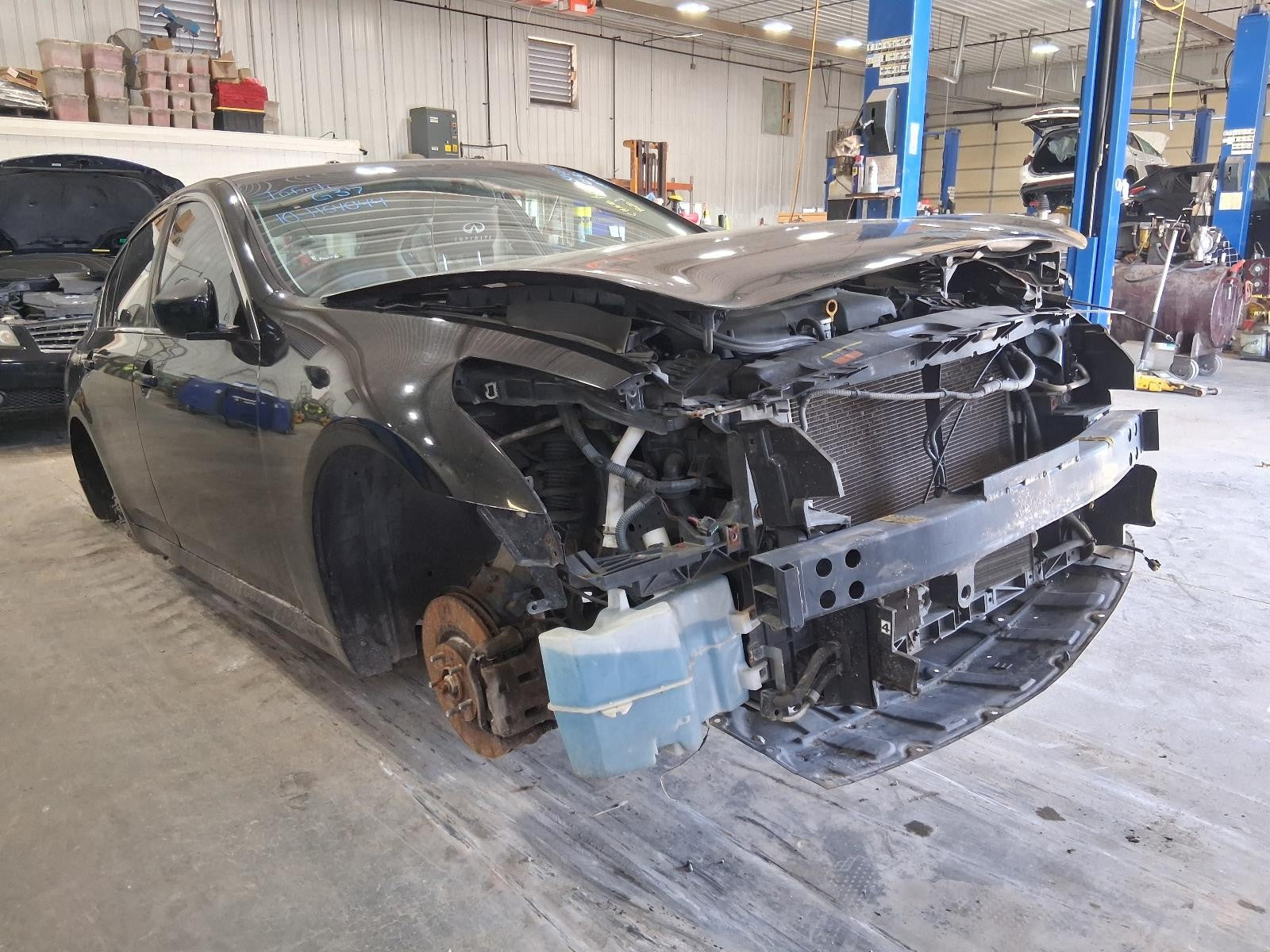 Used Windshield Wiper Motor fits: 2010 Infiniti G37 VQ37VHR Sdn Grade A