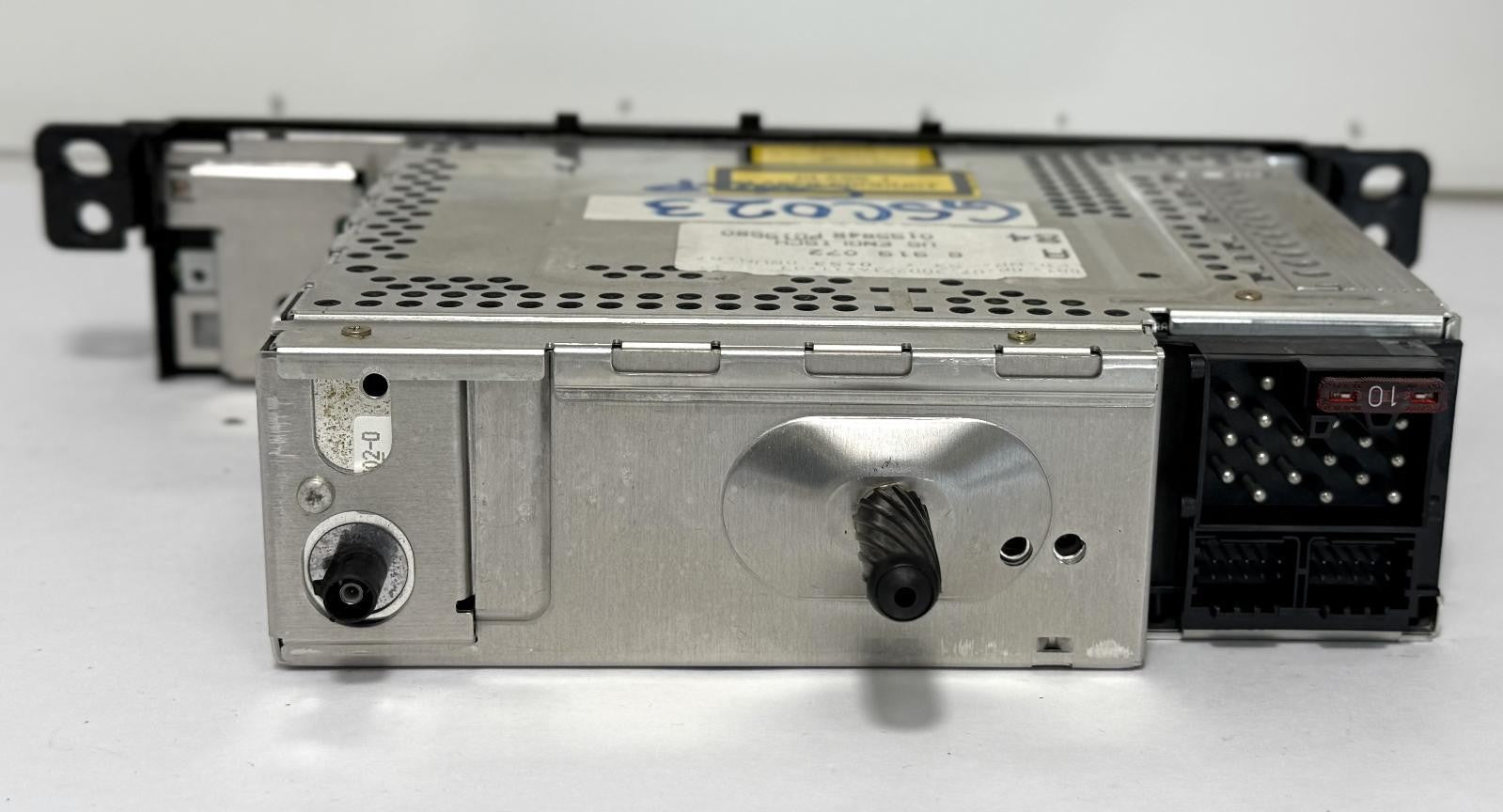 2002-2006 BMW 330i E46 AM FM RADIO STEREO CD PLAYER OEM 65126919072