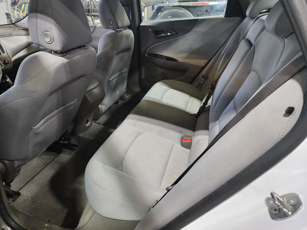 Used Front Right Door Window Regulator Front fits: 2016 Chevrolet Malibu electri