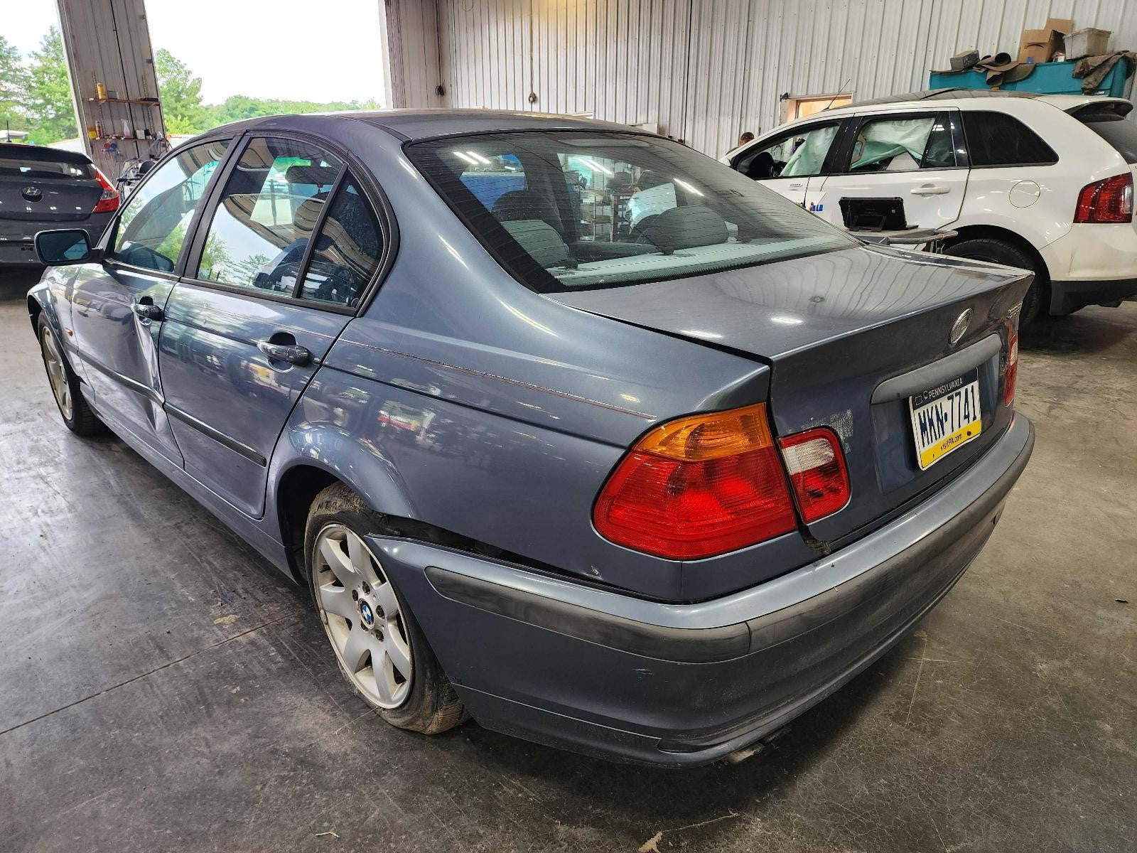 Used Rear Bumper Reinforcement Rear fits: 2001 Bmw 325I Sdn E46 Rear Grade A