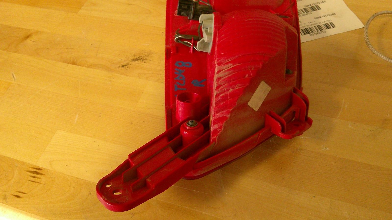 Used Right Tail Light Assembly fits: 2021 Hyundai Kona bumper mounted Right Grad