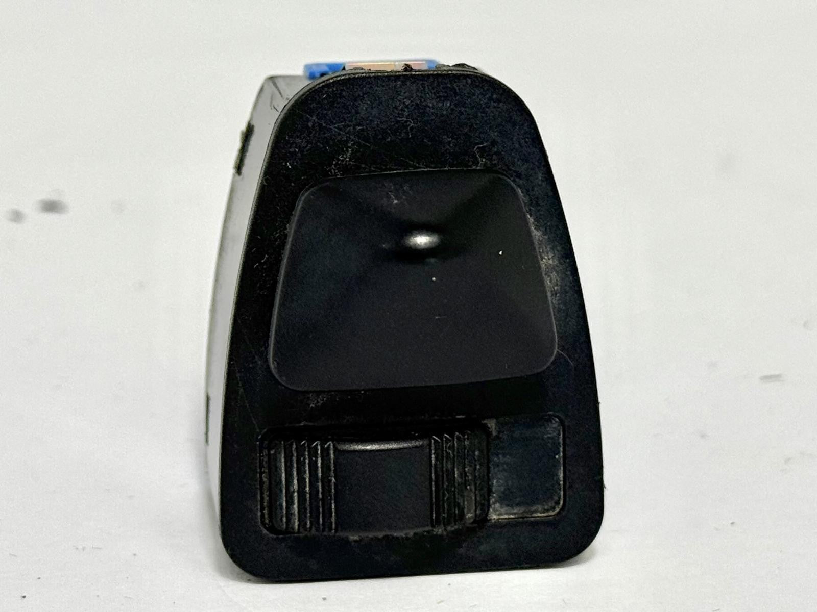 2000-2006 BMW 330i E46 LEFT SIDE DOOR MIRROR ADJUST CONTROL SWITCH OEM