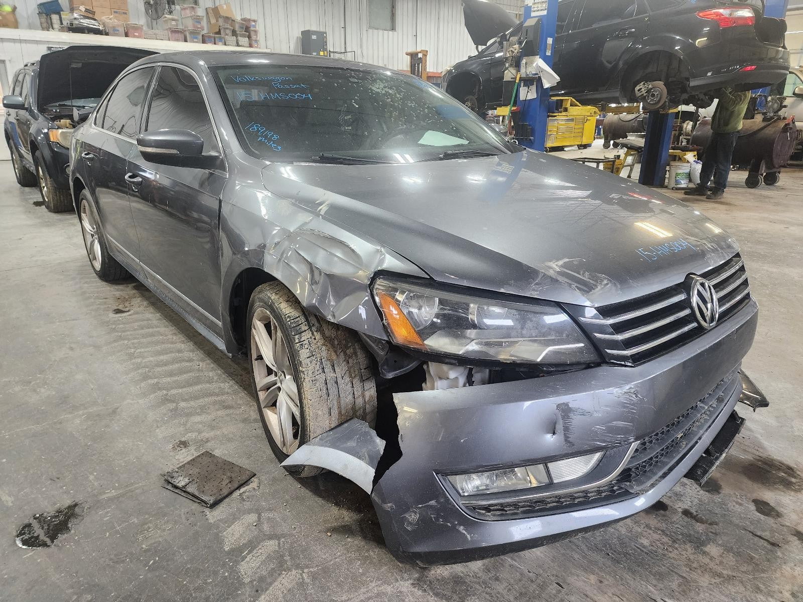 Used Rear Right Door Window Regulator Rear fits: 2015 Volkswagen Passat electric