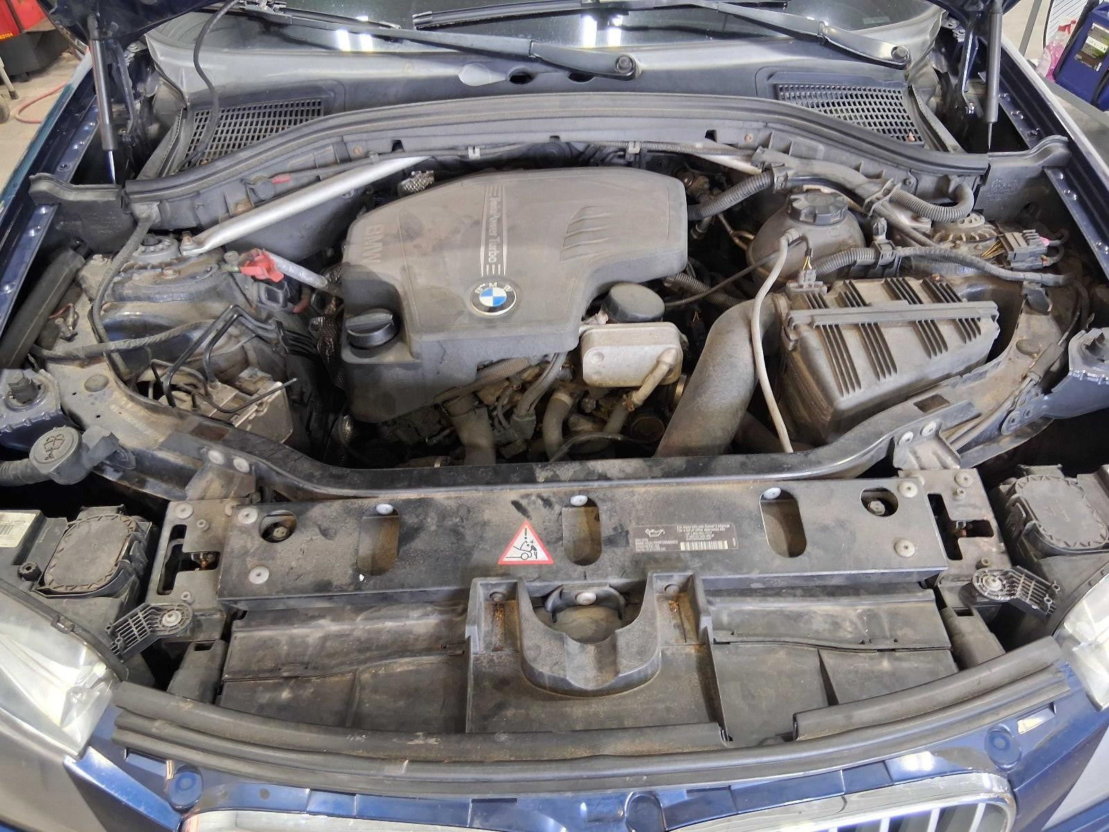 Used Front Right Door Window Regulator Front fits: 2013 Bmw X3 electric Front Ri