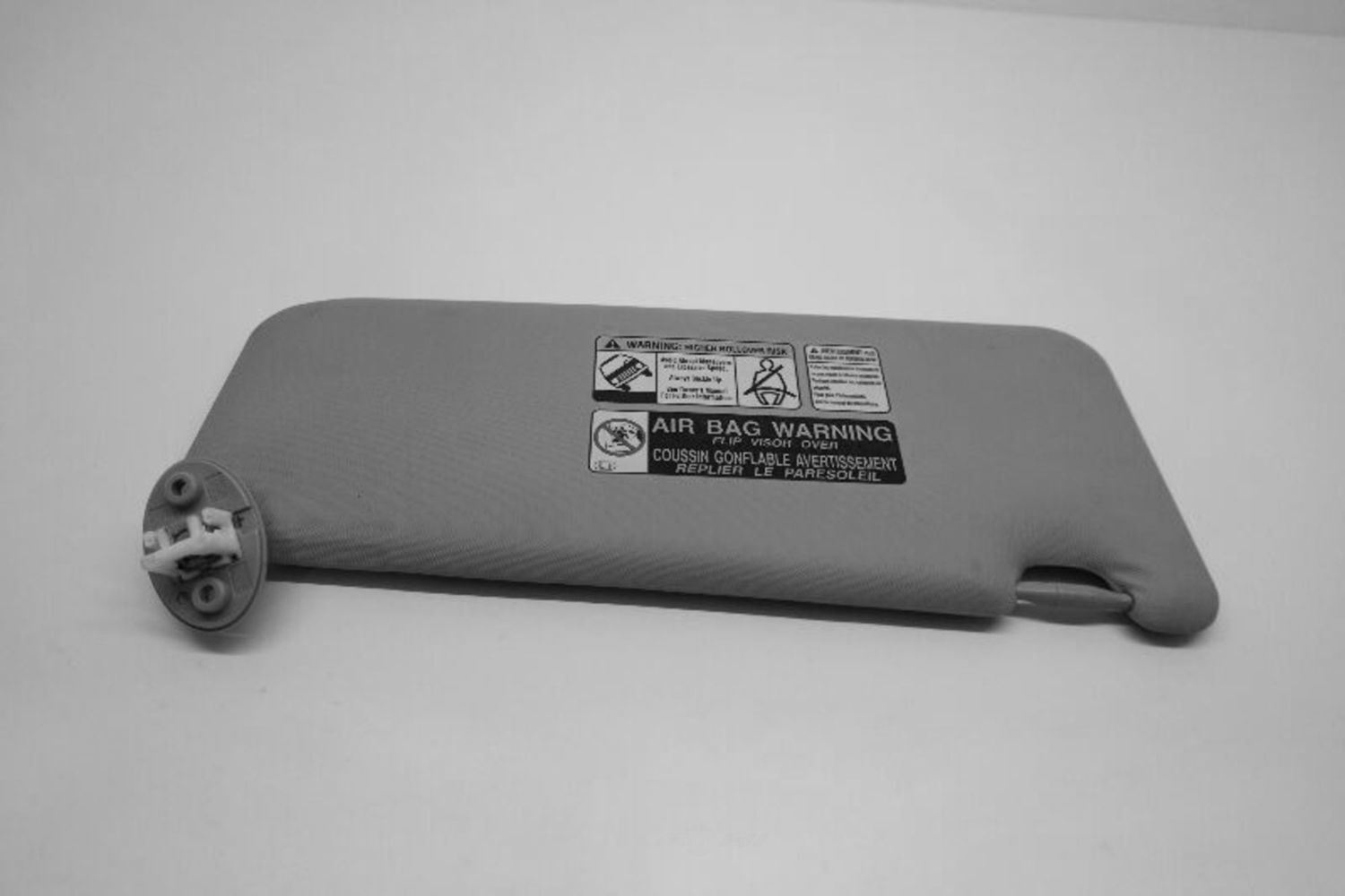 Used Left Sun Visor fits: 2013 Toyota Rav4 illuminated gasoline w/o extension Le