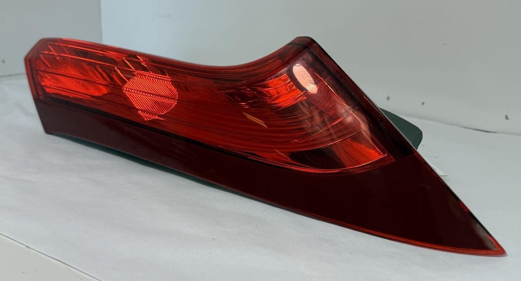 2012-2014 HONDA CR-V TAILLIGHT RIGHT SIDE UPPER OEM