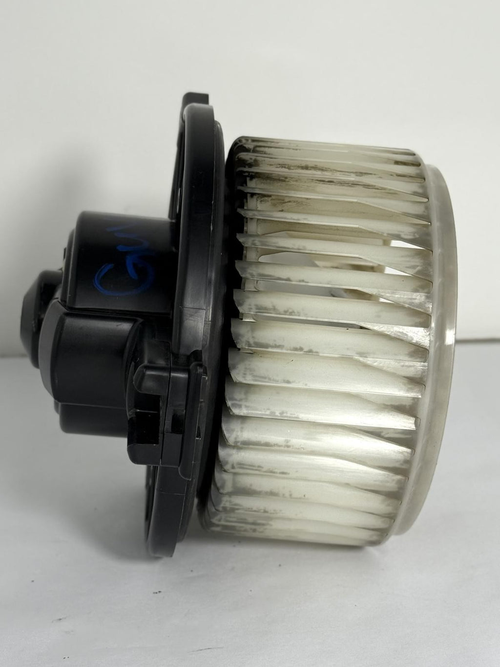 2002-2006 LEXUS ES330 BLOWER MOTOR OEM 