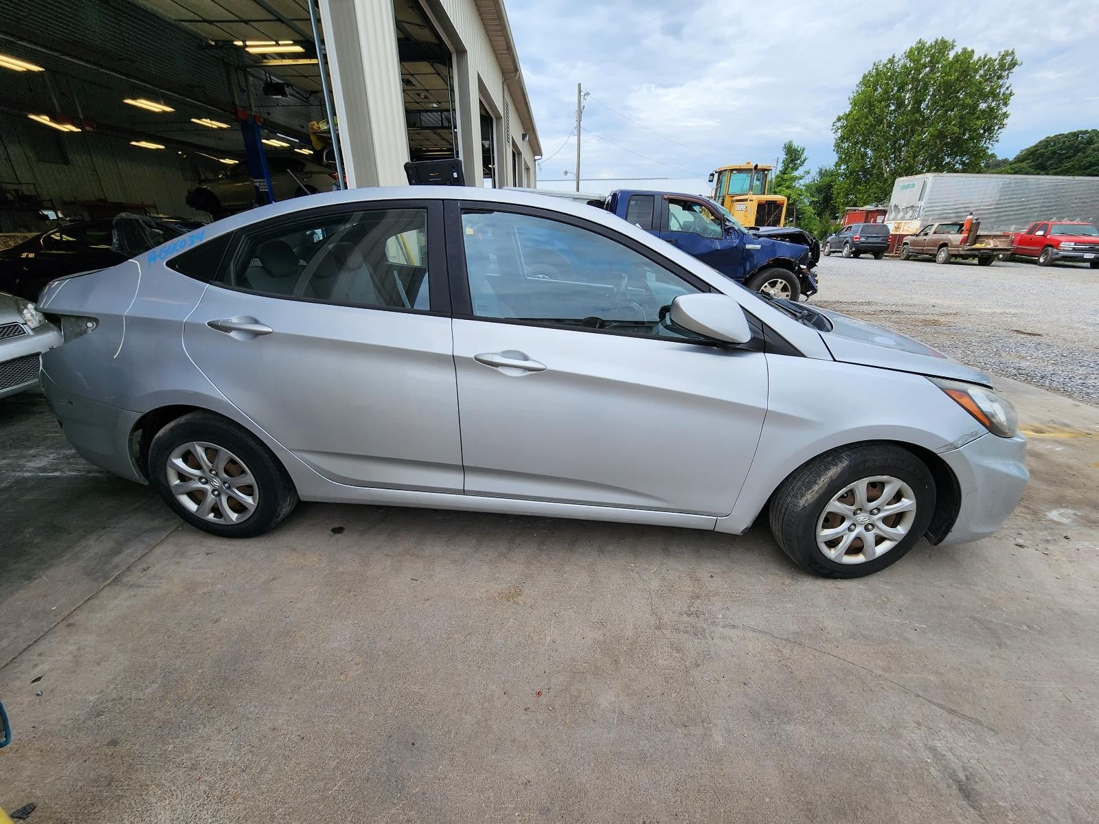 Used Starter Motor fits: 2014 Hyundai Accent ID 361002B102 Grade B